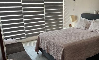 CASA EN RENTA EN ESQUINA COMERCIAL, COL. MODERNA