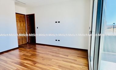 Casa en venta Residencia con alberca Zona Canteras $19,800,000.