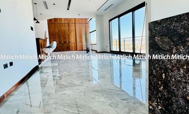 Casa en venta Residencia con alberca Zona Canteras $19,800,000.