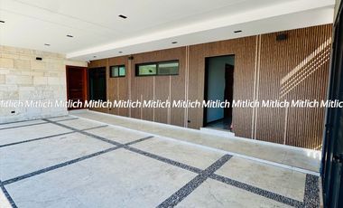 Casa en venta Residencia con alberca Zona Canteras $19,800,000.