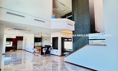 Casa en venta Residencia con alberca Zona Canteras $19,800,000.