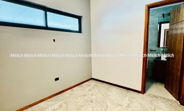 Casa en venta Residencia con alberca Zona Canteras $19,800,000.