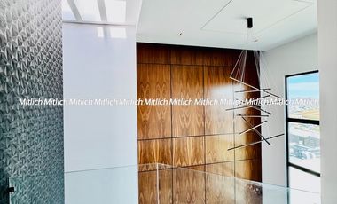 Casa en venta Residencia con alberca Zona Canteras $19,800,000.