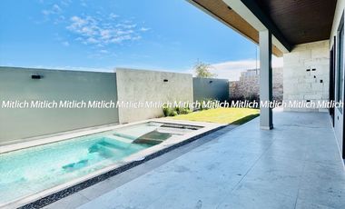 Casa en venta Residencia con alberca Zona Canteras $19,800,000.