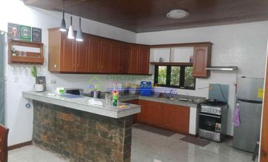 HOUSE AND LOT FOR SALE AT AMADEO, CAVITE