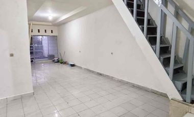 DISEWAKAN RUMAH DI KOMPLEK MUARASARI SAYAP JALAN PETA BANDUNG