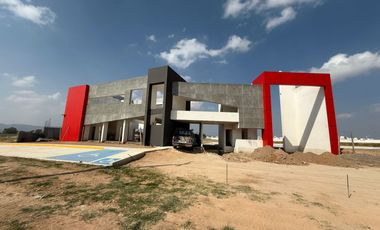 SE VENDE TERRENO EN PARQUE INDUSTRIAL EL VOLCAN