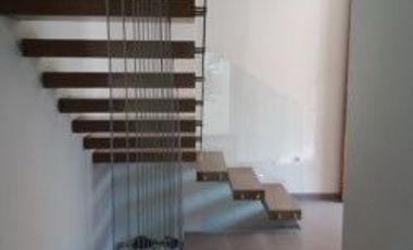 CASA EN RENTA FRACCIONAMIENTO LOS ROBLES 3 RECAMARAS, ESTUDIO Y BAÑO COMPLETO EN PLANTA BAJA, TERRAZA, JARDIN, BODEGA