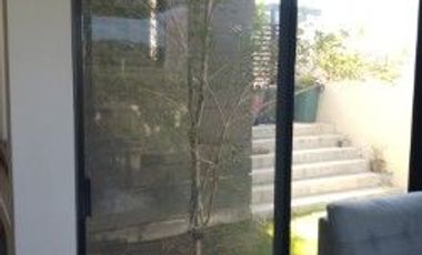 CASA EN RENTA FRACCIONAMIENTO LOS ROBLES 3 RECAMARAS, ESTUDIO Y BAÑO COMPLETO EN PLANTA BAJA, TERRAZA, JARDIN, BODEGA