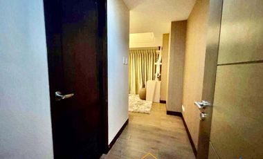 2 Bedroom Condo Unit For Sale in One Central at Makati City