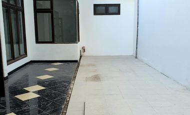 Disewakan Rumah Citraland Utama