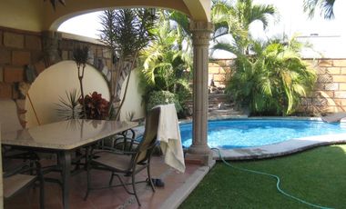 RENTO CASA EN FRACC. JUNTO AL RIO, TEMIXCO, MORELOS