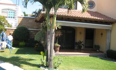 RENTO CASA EN FRACC. JUNTO AL RIO, TEMIXCO, MORELOS