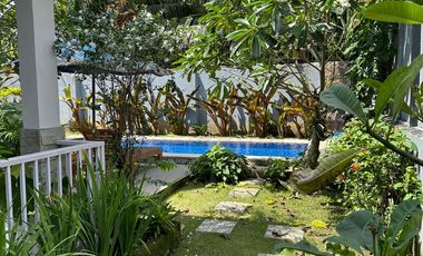 Villa with private pool in Batu Layar near the Jayakarta Hotel