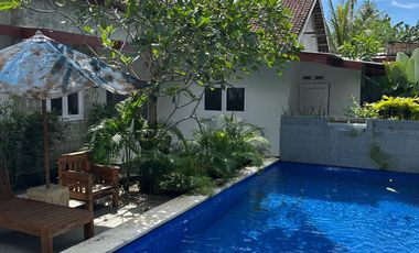Villa with private pool in Batu Layar near the Jayakarta Hotel