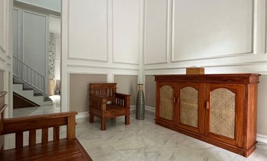 Villa with private pool in Batu Layar near the Jayakarta Hotel