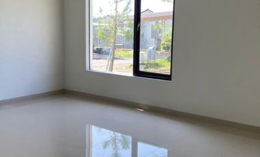Jual Rumah Cantik Unfurnis Lokasi Strategis Dan Bebas Banjir Di Garut Ada Kolam Renang Private