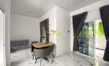 VILLA SIAP HUNI, PRIVATE POOL FULLY FURNISH DEKAT LANUD ADISUCIPTO