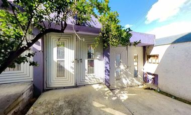 Amplia casa en calle cerrada