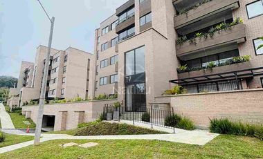 Aparta estudio para estrenar en Urbanización cerrada El Retiro