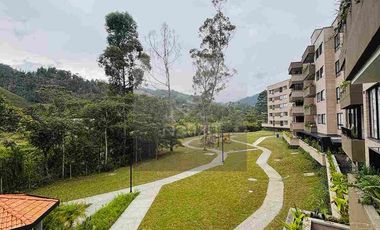 Aparta estudio para estrenar en Urbanización cerrada El Retiro