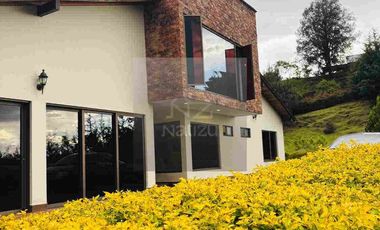 Casa Campestre en Parcelación cerrada El Retiro se acepta permuta en parte de pago