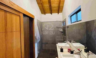 Casa Campestre en Parcelación cerrada El Retiro se acepta permuta en parte de pago