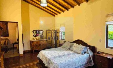 Casa Campestre en Parcelación cerrada El Retiro se acepta permuta en parte de pago