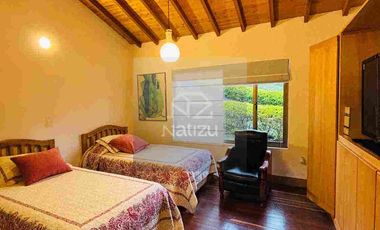 Casa Campestre en Parcelación cerrada El Retiro se acepta permuta en parte de pago