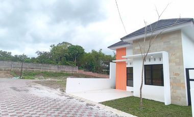 300 m Jalan Kaliurang; Perumahan Jogja One Gate Sistem Dekat Kampus UII