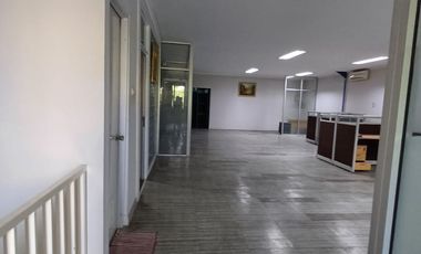 GUDANG DAN KANTOR BAGUS SIAP PAKAI HADAP TENGGARA JUAL TERMURAH DI ERA PRIMA DAAN MOGOT