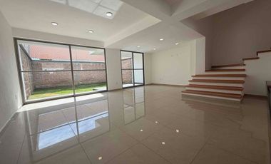 Hermosa casa Nueva en Venta, a 2 min de la Carretera México Toluca!