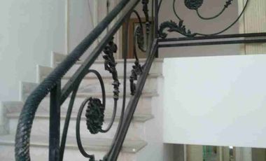 SEWA RUMAH BARU JL NGAGEL JAYA UTARA