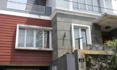 Dijual Rumah di Komp. Guruminda Cisaranten Kulon Bandung