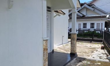 Rumah Unfurnished Siap Huni Komplek Perum Area Dongkelan Yogyakarta