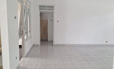 Rumah Unfurnished Siap Huni Komplek Perum Area Dongkelan Yogyakarta