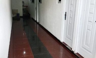 RUKOST DAN FOODCOURT DIPINGGIR JALAN RAYA BELI LANGSUNG UNTUNG