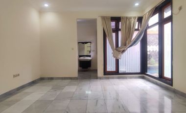 FOR RENT: Luxurious 2-story, 5-bedroom, beautiful house with swimming pool in Cilandak, South Jakarta