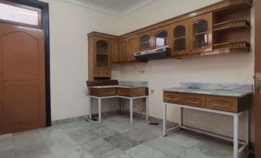 FOR RENT: Luxurious 2-story, 5-bedroom, beautiful house with swimming pool in Cilandak, South Jakarta