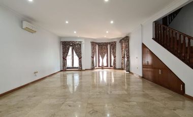 FOR RENT Luxurious and magnificent 5 bedroom house with swimming pool SHM Cilandak Timur South Jakarta