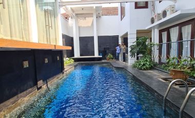 FOR RENT Luxurious and magnificent 5 bedroom house with swimming pool SHM Cilandak Timur South Jakarta