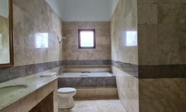 FOR RENT Luxurious and magnificent 5 bedroom house with swimming pool SHM Cilandak Timur South Jakarta