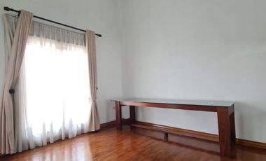 FOR RENT Luxurious and magnificent 5 bedroom house with swimming pool SHM Cilandak Timur South Jakarta