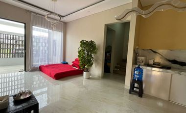 RUMAH DIJUAL DI SOLO DEKAT DE TJOLOMADOE DAN BANDARA ADISOEMARMO