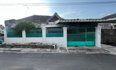 RUMAH DIJUAL DI SOLO JEBRES DEKAT RS DR OEN KANDANG SAPI