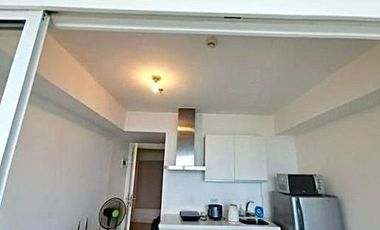 AZURE05XXP: For Rent Fully Furnished 1BR with Balcony in Azure Resort Residences