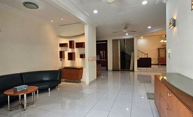 10 menit Ke Pasar Baru, Mall Mangga Dua, Stasiun Senen, Dufan Ancol, SDK Tunas Bangsa Gunung Sahari, RS Husada, Disewa Rumah Kartini 330m siap Huni