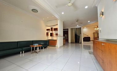 10 menit Ke Pasar Baru, Mall Mangga Dua, Stasiun Senen, Dufan Ancol, SDK Tunas Bangsa Gunung Sahari, RS Husada, Disewa Rumah Kartini 330m siap Huni