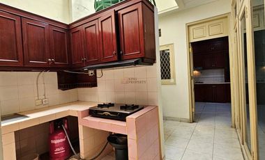 10 menit Ke Pasar Baru, Mall Mangga Dua, Stasiun Senen, Dufan Ancol, SDK Tunas Bangsa Gunung Sahari, RS Husada, Disewa Rumah Kartini 330m siap Huni