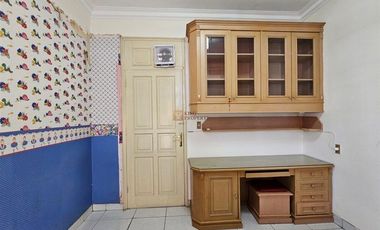 10 menit Ke Pasar Baru, Mall Mangga Dua, Stasiun Senen, Dufan Ancol, SDK Tunas Bangsa Gunung Sahari, RS Husada, Disewa Rumah Kartini 330m siap Huni